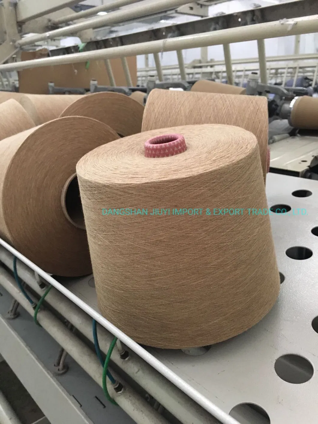 16s, 28s, 32, 40s Tc/CVC/ Cotton Polyester Yarn Blended Yarn Textile Melange Dyed