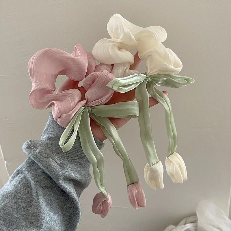 How Can Hair Scrunchies Improve Your Hairstyle and Daily Hair Care Routine?