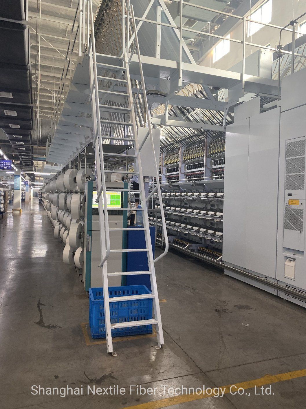 66D/24f Ddb FDY SD 100% Polyester Dope Dyed Black Yarn